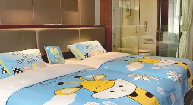 Семейный номер Deluxe Kunming Haitian Hotel