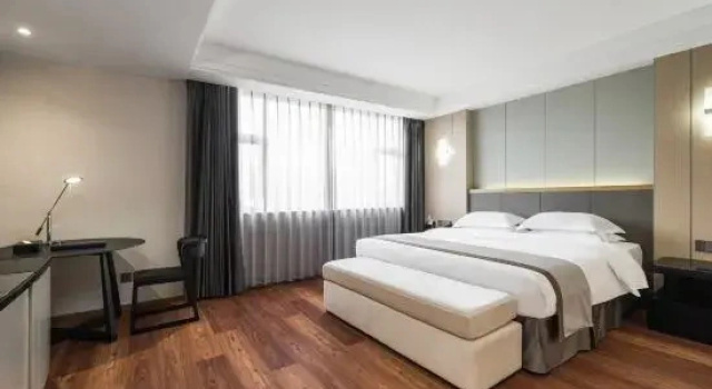 Двухместный люкс Deluxe Minzhong Grand Hotel