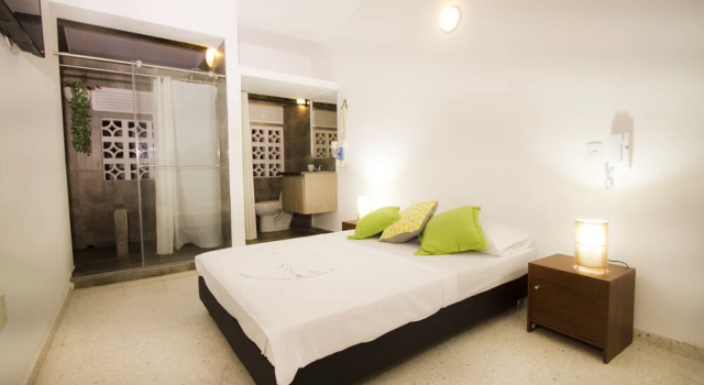 Hotel Fike, Rezerwuj Hotel Hotele w Santander z parkingiem, Parking