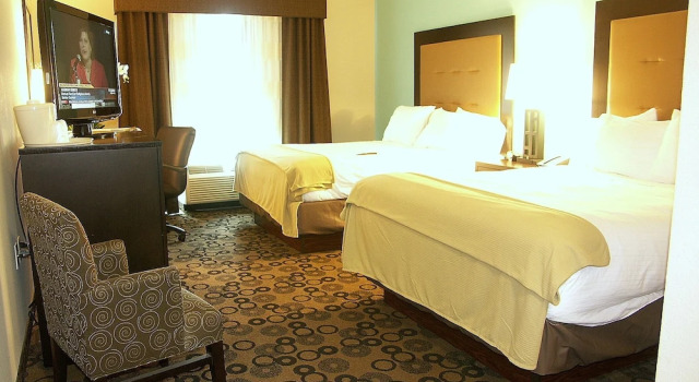 Четырёхместный люкс Holiday Inn Express & Suites - Cleveland Northwest by IHG