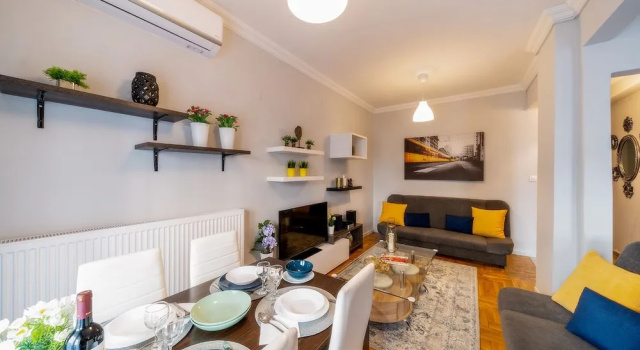 Апартаменты Deluxe Corona Deluxe Apt Must