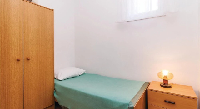 Amazing Apartment in Turanj With 3 Bedrooms