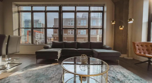 Апартаменты Spacious and Luxurious 3br/2ba near McCormick Place with optional parking