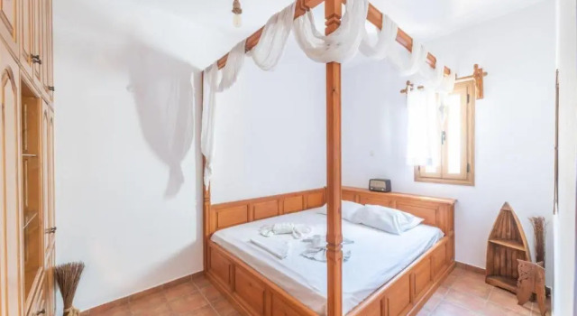 Traditional House Meloi, Prenota Hotel Kampos Patmos