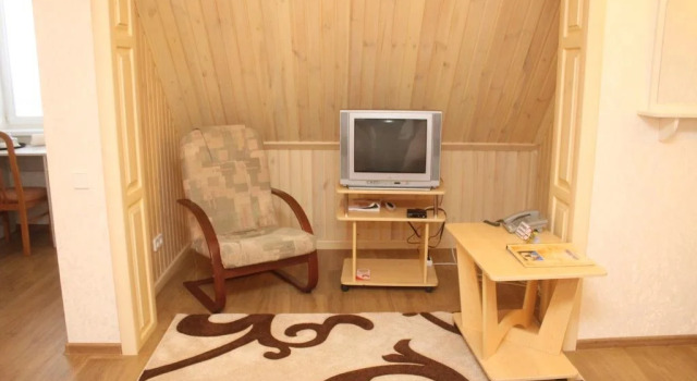Piligrim 1, Book Hotel Hoteller i Nikolayev med parkering, Parkering
