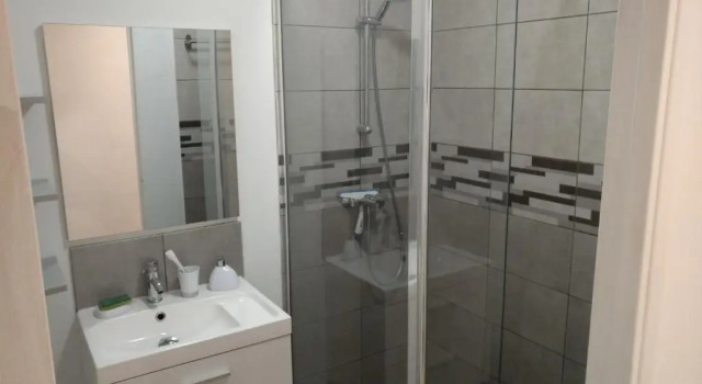 Nouveau! Appartement 80m2 tout neuf avec 3 belles chambres, Rezerwuj Apartament Tours 