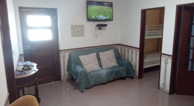 Beatriz Hostel, Забронировать Хостел Отели в центре Оливайш с завтраком, отели в центре Оливайш с завтраком