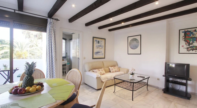 1094 Beachfront Duplex Penthouse Large Roofterrace Seaview, Забронировать Апартаменты/квартира Марбелья Коста-дель-Соль, рядом с Playa de Artola