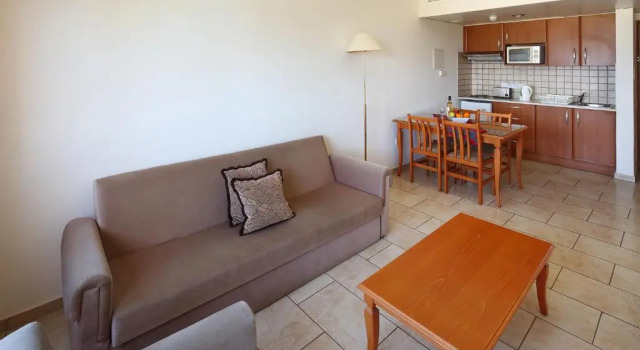 Семейные апартаменты c 1 комнатой Panareti Coral Bay Villas