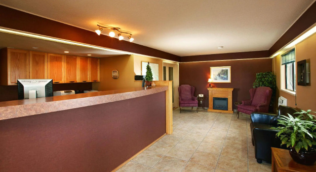 Coast Courtenay Hotel, Rezerwuj Hotel Hotele w Vancouver island z basenem, Basen