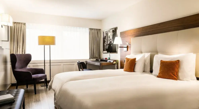 Трёхместный номер Superior Hotel Astoria