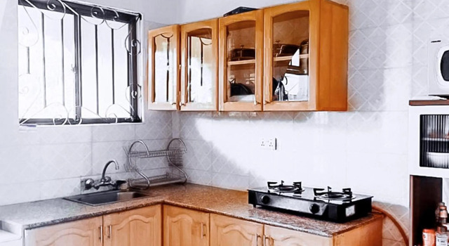eneyahomes ~ stay with me, Prenota Hotel Hotel a Arusha con parcheggio, Parcheggio