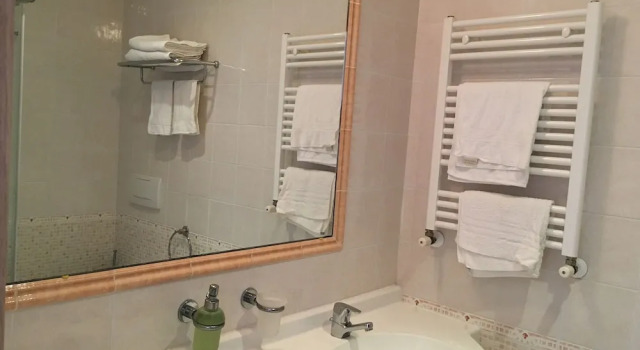 Номер Comfort Hotel Excelsior
