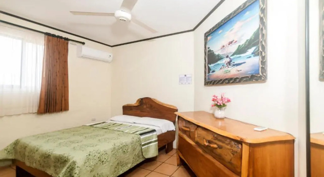 Номер Standard Cadillac Rock Beach Hotel