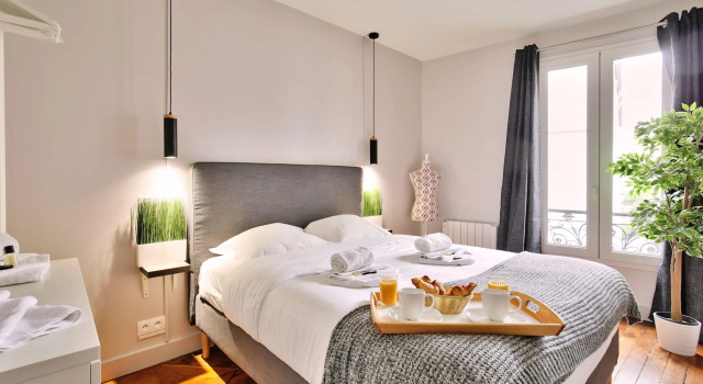 B 832  - Buttes Chaumont - Spacieux appartement, Забронировать Апартаменты/квартира Париж Иль-де-Франс, рядом с Курон