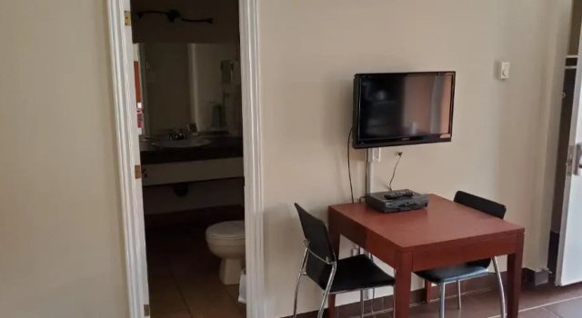 Четырёхместный номер Standard Motel Falcon