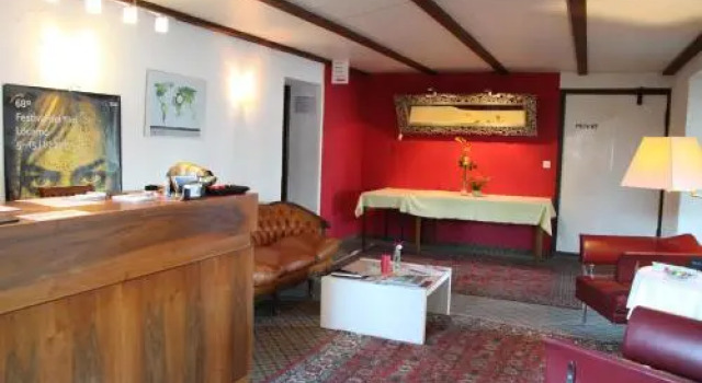 Garni Dolcevita, Varaa Hotelli Hotellit Ticino pysäköinnillä, Pysäköinti