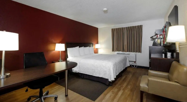 Номер Superior Red Roof Inn PLUS+ & Suites Malone