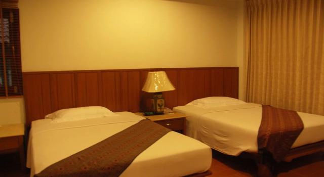 Sailom Resort Bangsaphan, Забронировать Курортный отель Отели провинции Прачуапкхирикхан с бассейном, Бассейн