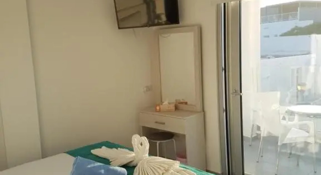 Люкс Christophers Sandy Beach Suites