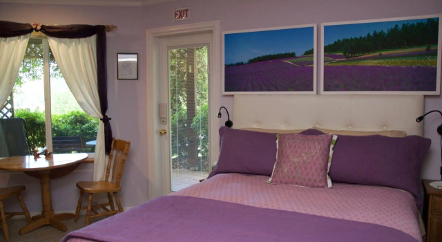 Enchanter Ocean View Suites, Buchen Sie Pension Madeira Park Pender Harbour