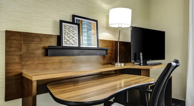 Двухместная студия Fairfield Inn & Suites Lansing at Eastwood