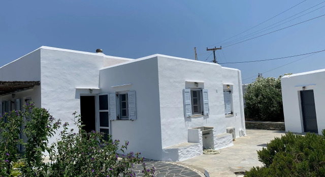 Коттедж Plakoto House