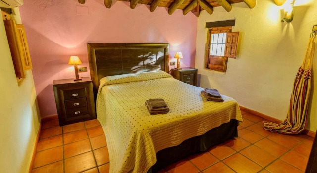 Casa Rural El Tajil, Reservar Hotel Algarinejo 