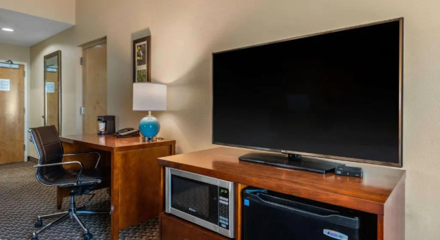 Четырёхместный номер Standard Цокольный этаж Comfort Inn & Suites Wildwood - The Villages