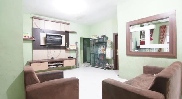 SPOT ON 91875 Nayla Homestay Syariah Near Koro Koro Panam, Karaoke, Pool, & Cafe, Reserva ahora Hotel Pekanbaru Sumatra