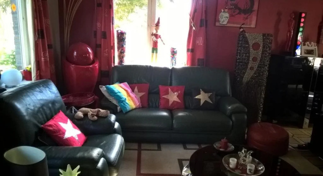 Red Dreams Guesthouse, Prenota Hotel Jodoigne Souveraine Belgio