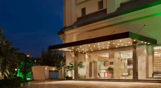 Ramada New Delhi Pitampura, Забронировать Отель Отели Нью-Дели с завтраком, Завтраки