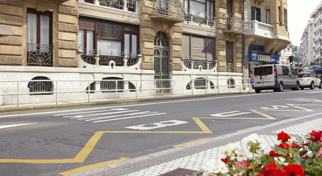 Zubieta Playa 5 Apartment by FeelFree Rentals, Rezerwuj Apartament Hotele w Baskonia z parkingiem, Parking