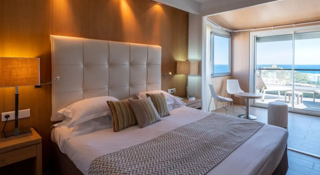 Двухместный номер L+ Hotel Revellata & Spa