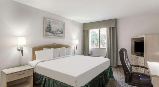 The Grand Inn Peoria, Book Hotel Glendale Phoenix Metropolitan Area