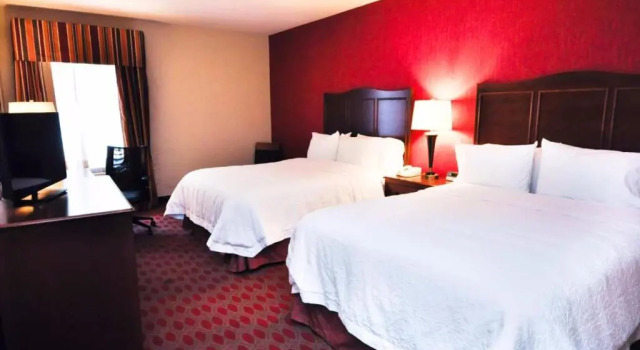 Номер Deluxe Hampton Inn Carrollton KY