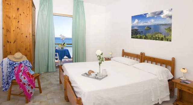 Hotel Vittorio Beach Resort, Varaa Lomakeskus Hotellit Ischia uima-altaalla, Uima-allas