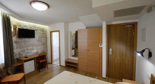 Villa Desideria, Prenota Villa Splitska 