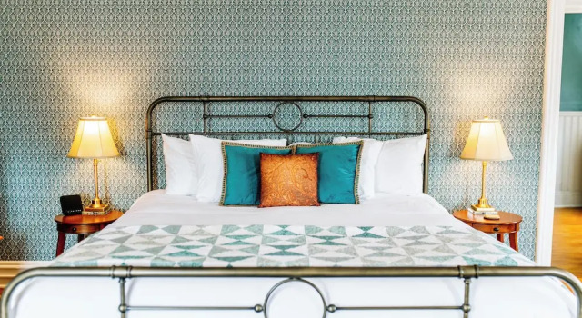 Номер Luxury White House Hotel