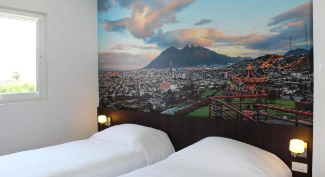 Номер Standard Hotel Hi! Fundidora