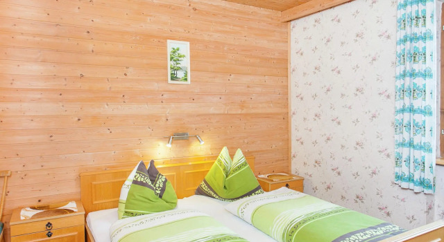 Sunny Hillside Apartment in Mittersill near Public Transport