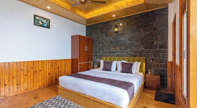 Querencia by Alaya Stays Pet-friendly 5-BHK Villa With Sunset & Hill Views, Забронировать Вилла Виллы штата Химачал-Прадеш, Вилла