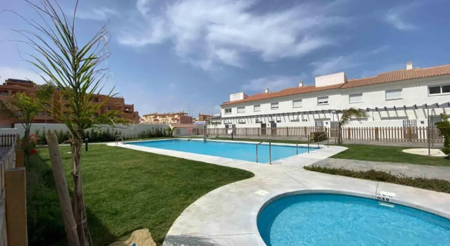 Апартаменты Tarifa Cozy House - TERRAZA , PISCINA , PARKING