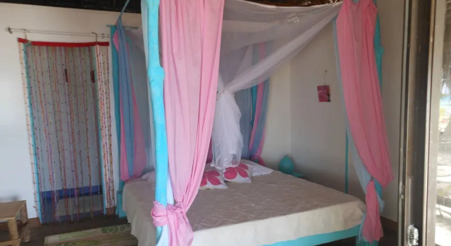 AOTERA GUEST HOUSE, Prenota Hotel Avatoru Rangiroa