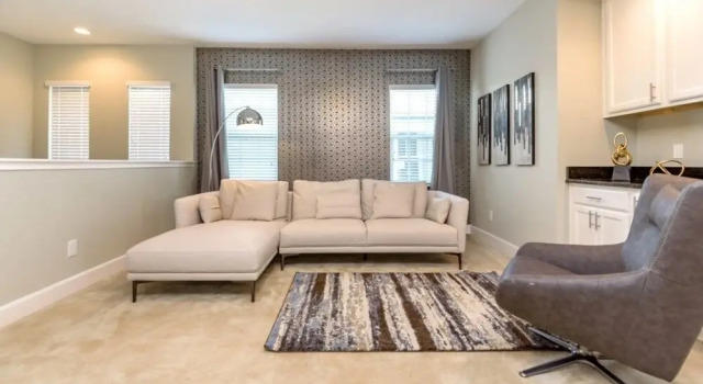 Ultimate Reunion Home Modern Furnishings 5 Bedroom Villa by Redawning, Rezerwuj Willa Reunion Floryda