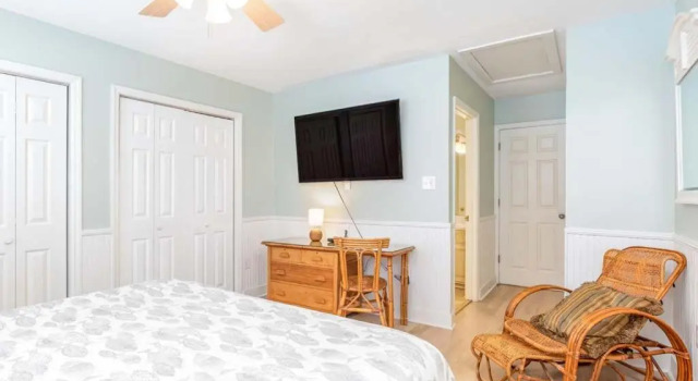 Catch A Wave by Tybee Vacation Rentals, Boek Vakantiehuis Hotels in Georgia met parkeren, Parkeren