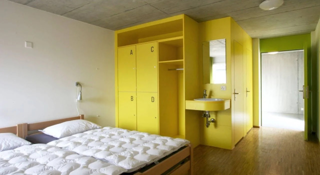 Backpackers Villa Sonnenhof - Hostel Interlaken, Забронировать Хостел Интерлакен Берн кантон, рядом с Железнодорожный вокзал Интерлакен Западный