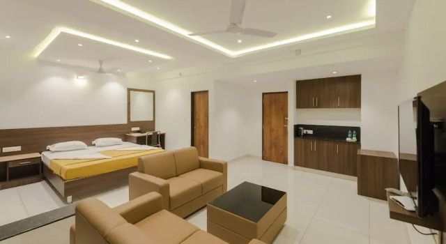 Люкс Luxury Hotel Karuna Residency