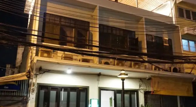 Krit Hostel