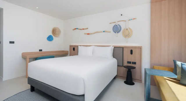 Двухместный номер Superior с балконом ibis Styles Phuket Bangtao